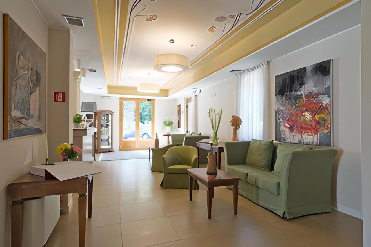 Cora Hotels Leon D'Oro CastellʼArquato Buitenkant foto